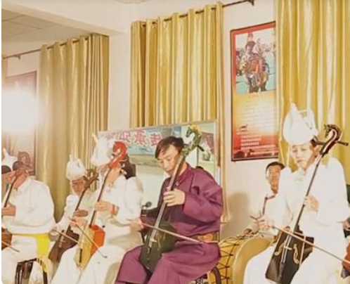 Mongolian musical instrument - matouqin