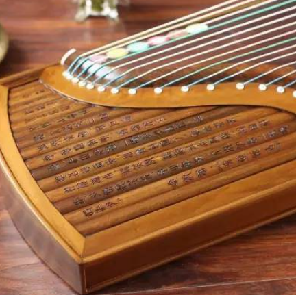 How many nails should I wear when playing the guzheng? Tips for choosing nails