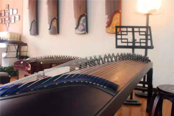 How to improve the timbre of guzheng playing