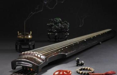 Does the cracking of the guqin affect the tone?