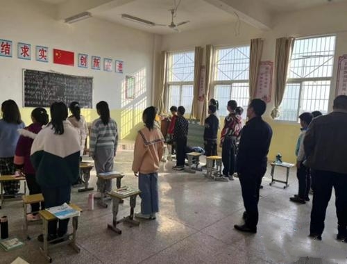 学科素养提升与特色课程相结合 高安市石脑镇中心小学落实“双减”政策