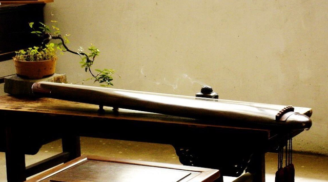 Why are few people playing the guqin?