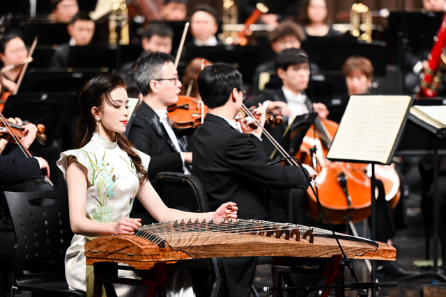 浙江音乐学院叔同学院举办古筝协奏曲专场音乐会，用“筝”情洒满阳光大地