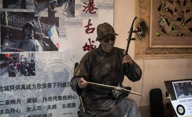 Tips for playing the middle and fast bow of the erhu