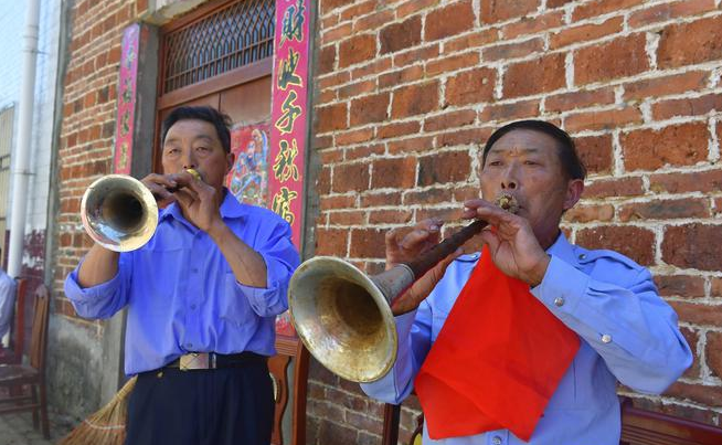 Xizhen Community Street, Manshuihe Town: Suona sounds, long emotional charm