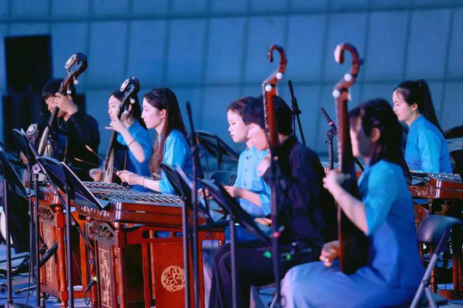 Moving music lights up Hangzhou at night, when the historic city 