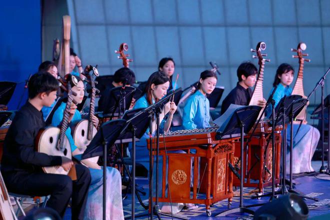 Moving music lights up Hangzhou at night, when the historic city 