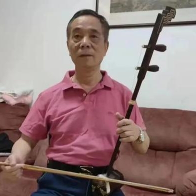 “发发老师”吕红发线上教二胡 与学员“零距离”交流沟通