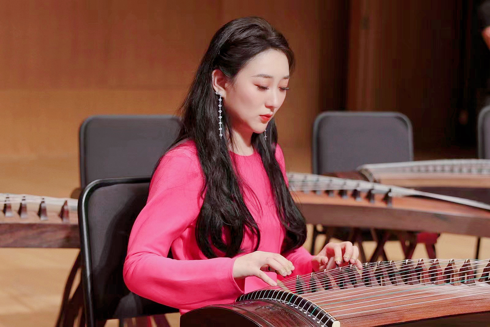 Guzheng Adaptation Concert Inheriting and Carrying Forward the Treasures of Chinese Music Culture